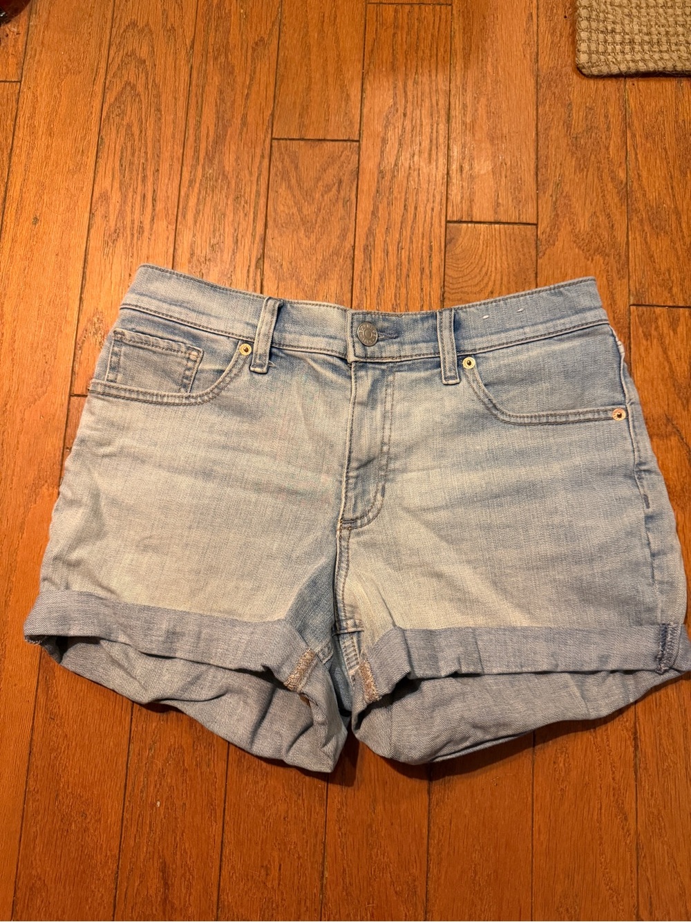 Light Blue Denim Women’s Midi midrise Shorts